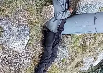 कालिकोटमा बिधुत पोलमा प्रवाह भएको  करेन्ट लागेर मृत्यु हुनेको संख्या  दुई पुग्यो , तत्काल जोखिमयुक्त पोल र तारहरूको निरीक्षण गर्न माग