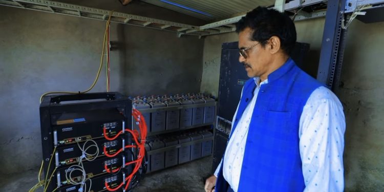 रास्कोटमा रहेको  टेलिकम टावरमा ब्याट्री ब्याकअप जडान, अनलाइन सेवा अब नियमित हुने