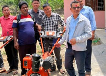 मोहन्याल गाउँपालिकाअध्यक्षज्यूद्वारा ५० प्रतिशत अनुदानमा मिनी पावर टिलर वितरण
