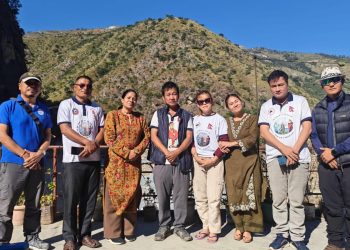 पुल निर्माण गर्ने बचन दिएका श्रम संस्कृति पार्टीका अध्यक्ष हर्क साम्पाङ कर्णाली करिडोर हुँदै हुम्ला प्रस्थान